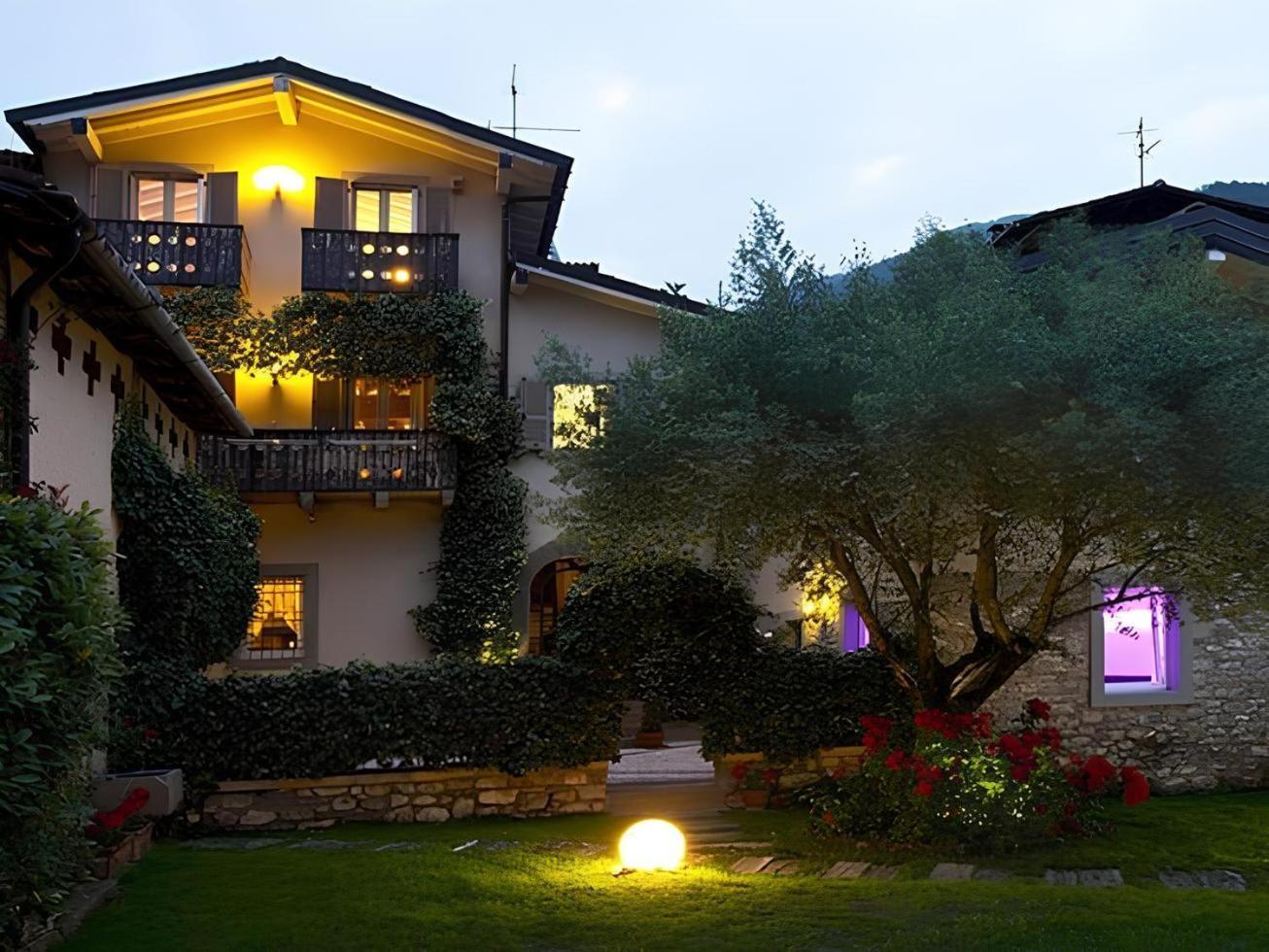 Bed & Breakfast Bed And Breakfast Casa Del Nonno Adrara San Rocco