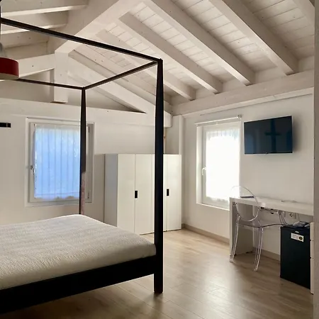 Bed And Breakfast Casa Del Nonno Adrara San Rocco Buitenkant foto